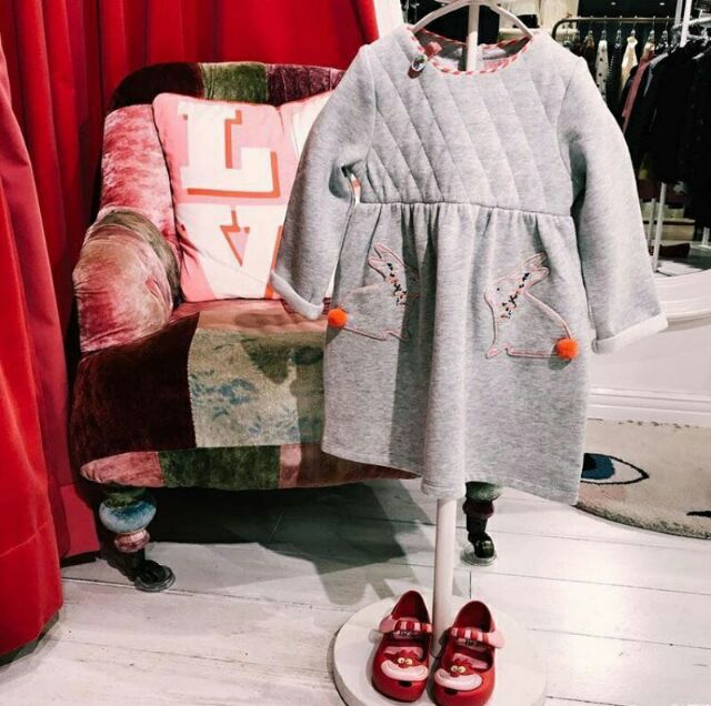 Váy thỏ cho bé gái