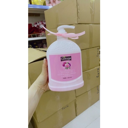 Sữa Tắm Cottaage 1200ml (Giao Màu Ngẫu Nhiên)