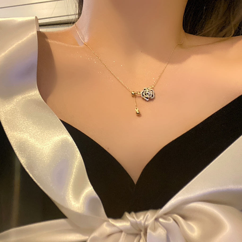 Vòng cổ Hình Hoa Trà Phong Cách retro Thời Trang