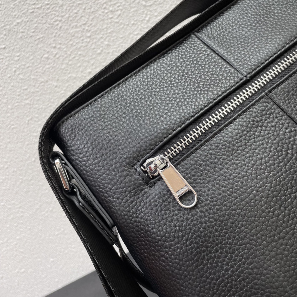 Túi đeo chéo nam da thật thời trang cao cấp Gucci GG GC phong cách cá tính, thời thượng