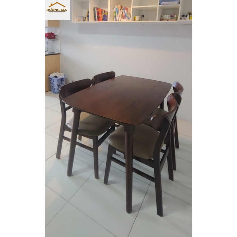 Bộ bàn ăn gỗ bền đẹp, miễn phí giao hàng HCM