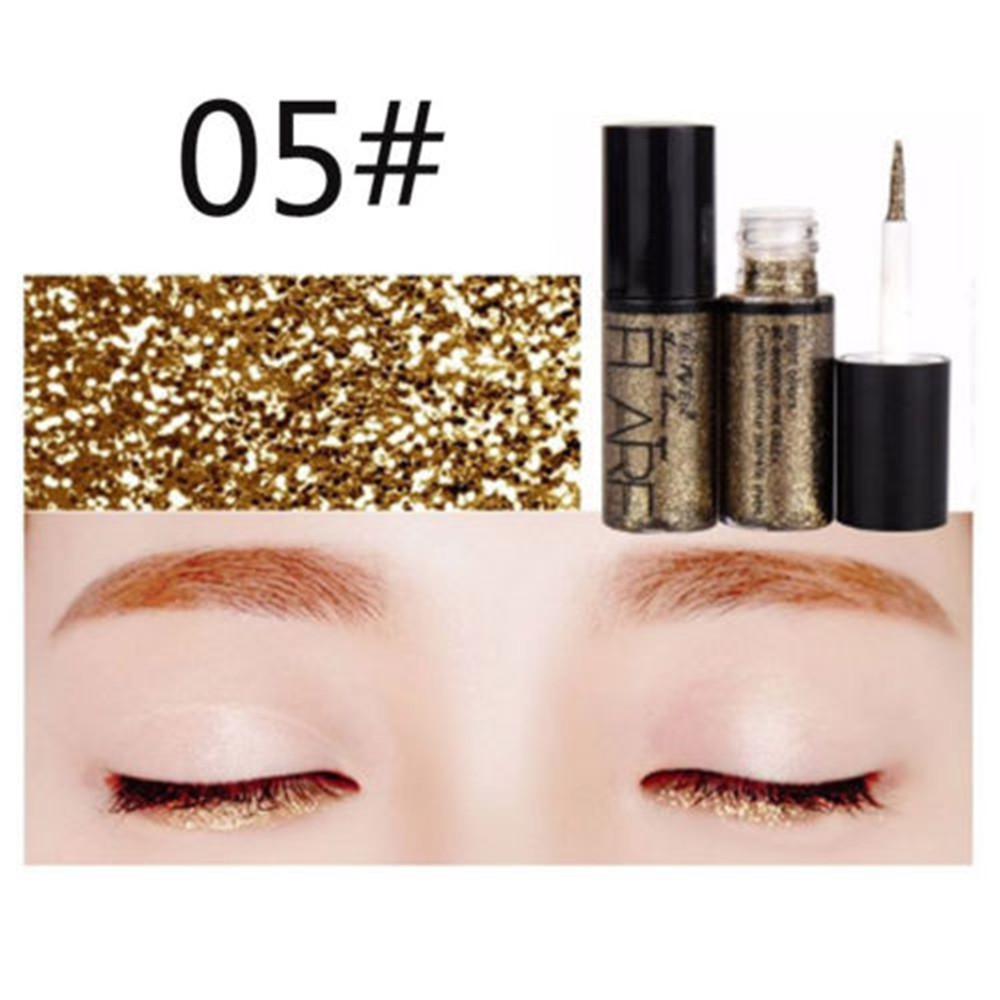 Kẻ mắt dạng nhũ kim tuyến cho đôi mắt long lanh to tròn đáng yêu