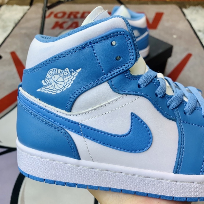 Giày thể thao sneaker Jordan 1 AJ1 Mid UNC Hàng SC