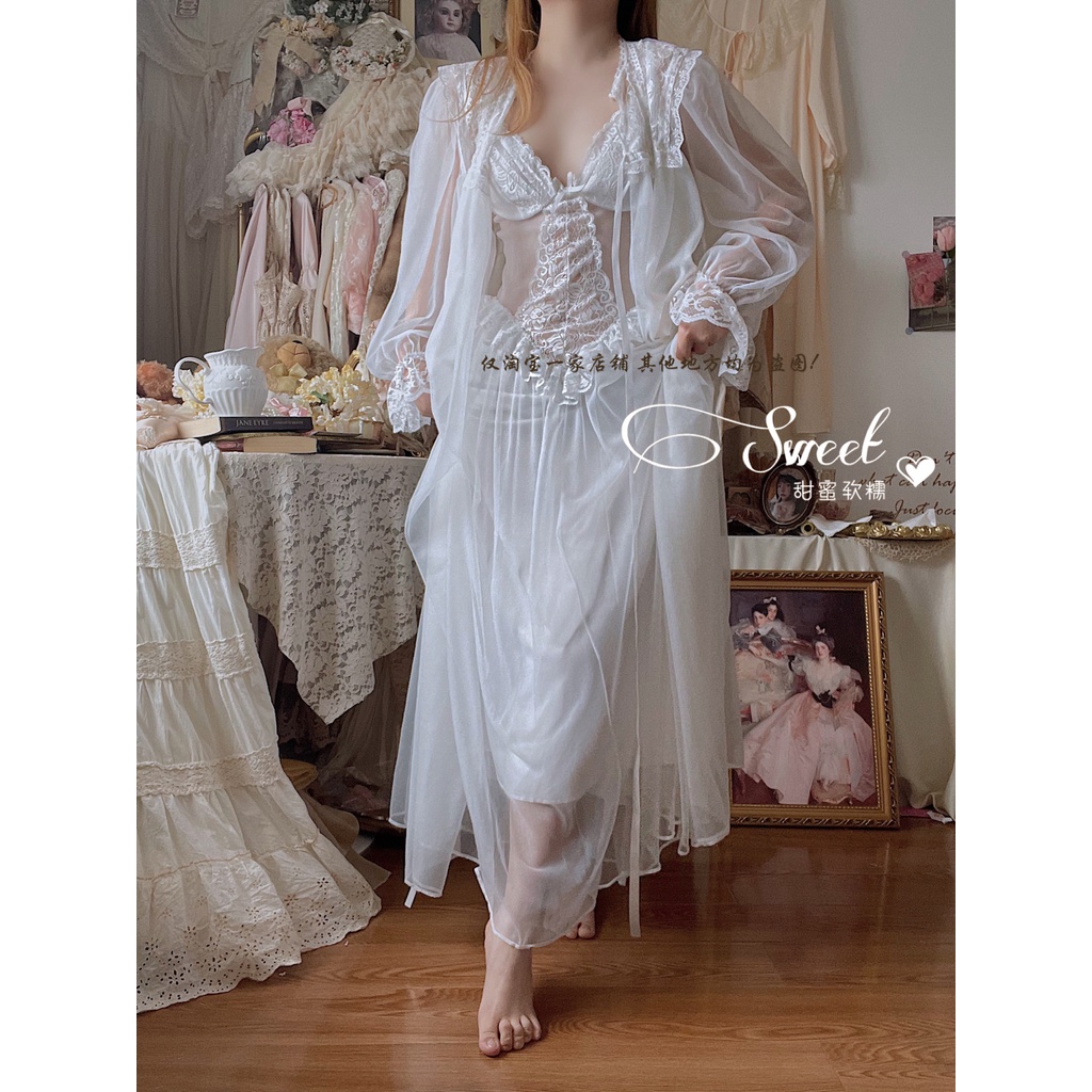 Váy ngủ nữ voan trắng eo phối ren xẻ ngực sexy kèm khoác choàng ngoài quảng châu