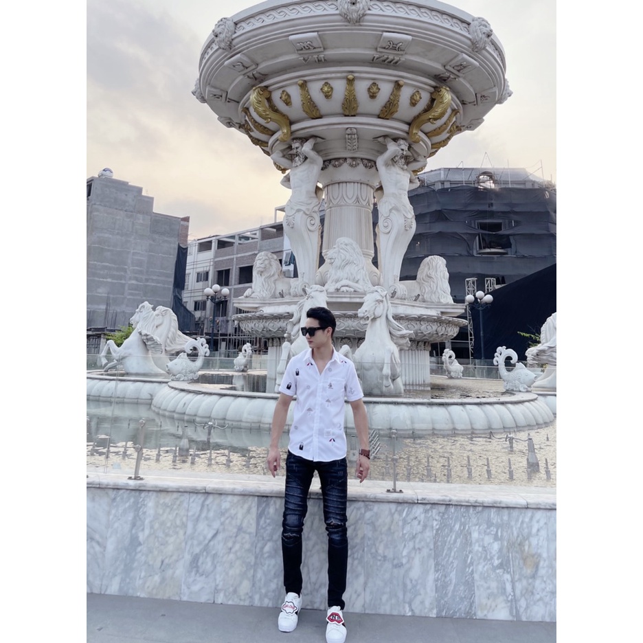 Sơ Mi Thom Browne LAM'S STORE thêu hình họa tiết xanh ,trắng ,chất vải gai cao cấp thoáng mat thấm hút mồ hôi