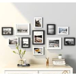 Combo 11 chiếc khung ảnh treo tường: 8 chiếc 13x18cm, 3 chiếc 20x25cm mặt bằng mica, tặng kèm đinh và móc treo tường.