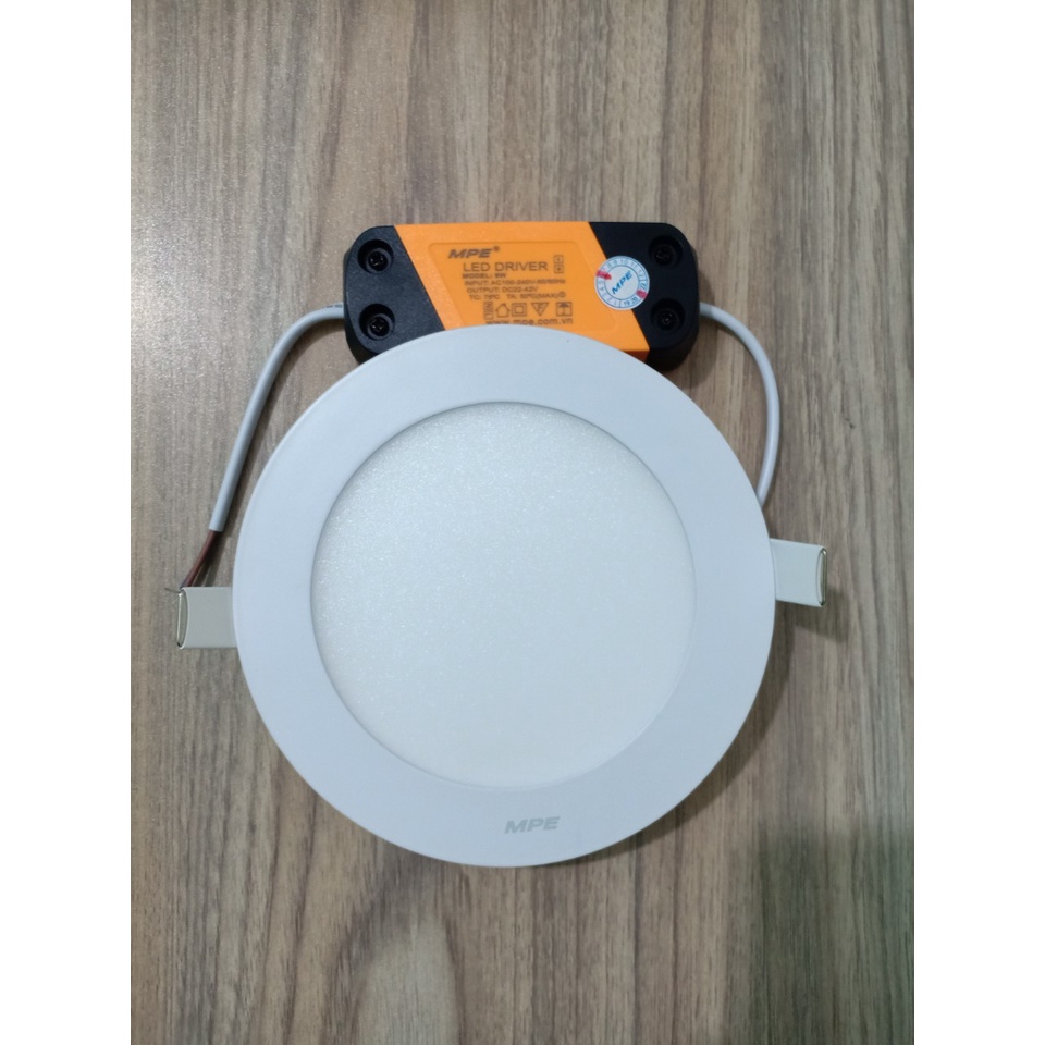 Đèn led âm trần 9w MPE RPL-9T ÁNH SÁNG TRẮNG -KHOÉT LỔ 130mm