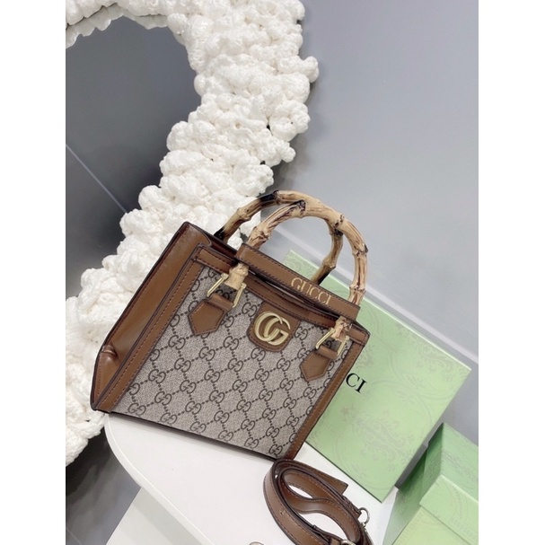 Công sở gucci