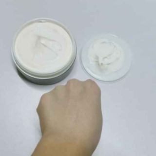 SIÊU TRẮNG-KEM BODY PHÂN TỬ NƯỚC