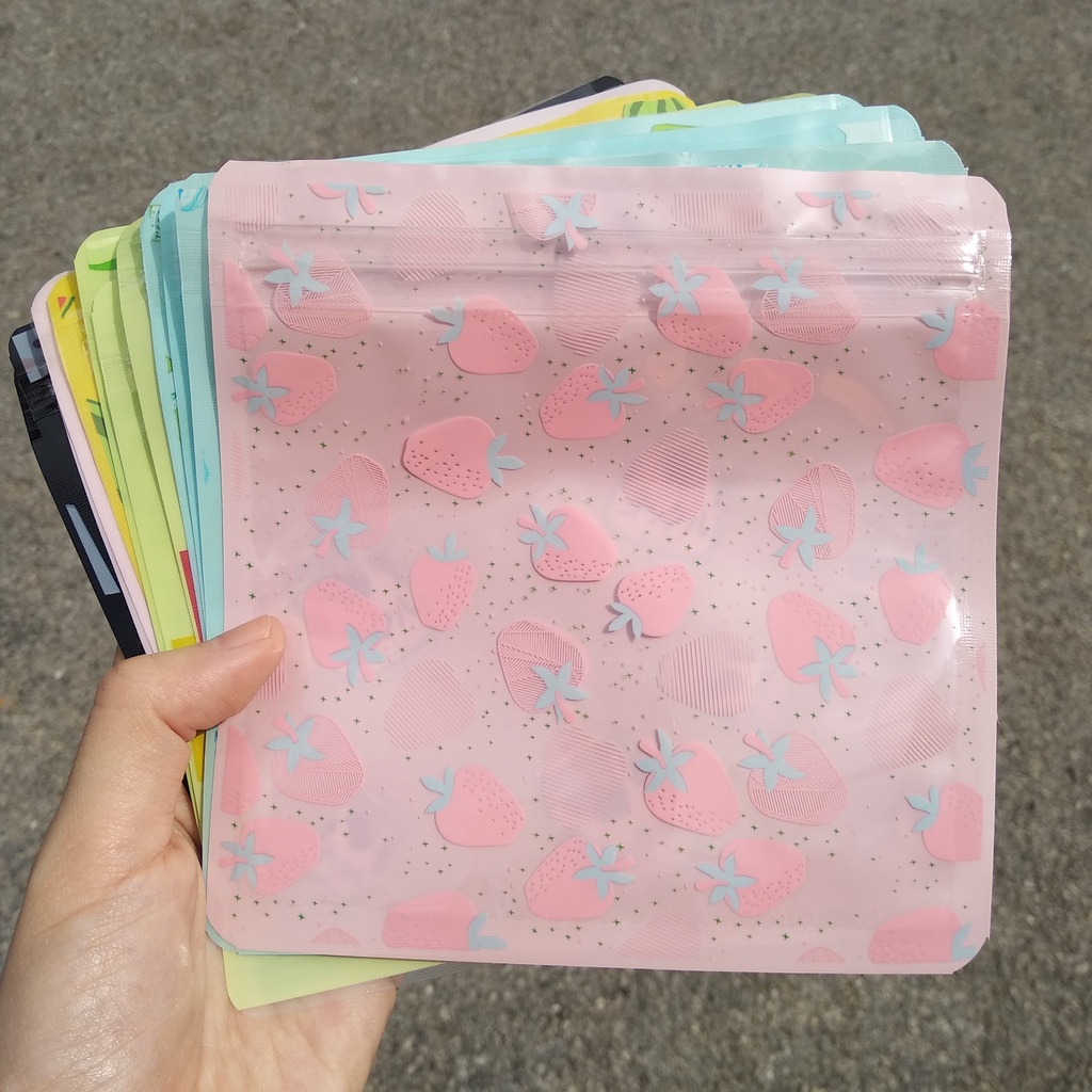 01 Túi zip cute đựng đồ kích thước 11x10cm và 13.5x13.5cm
