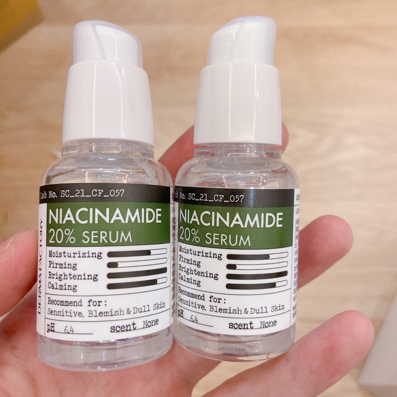 Tinh chất 𝐍𝐢𝐚𝐜𝐢𝐧𝐚𝐦𝐢𝐝𝐞 𝟐𝟎% DERMA FACTORY 30ml
