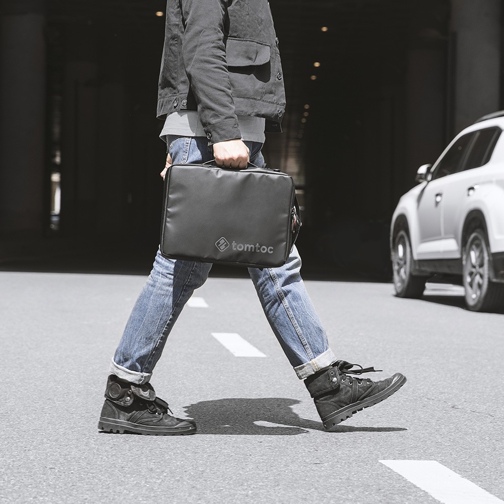 Túi đeo Tomtoc (USA) Urban Shoulder bags for Ultrabook 13.3″/15" - H14 Black