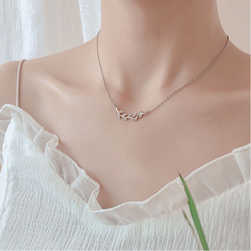 Dây Chuyền dáng ngắn mặt hình cành cây ô liu đính đá ANTA Jewelry - ATJ7016