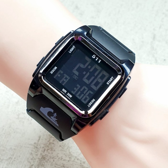 Đồng Hồ Điện Tử Chống Thấm Nước QS 35 B2K7 Chống Thấm Nước Thiết Kế Đơn Giản Cho Nam