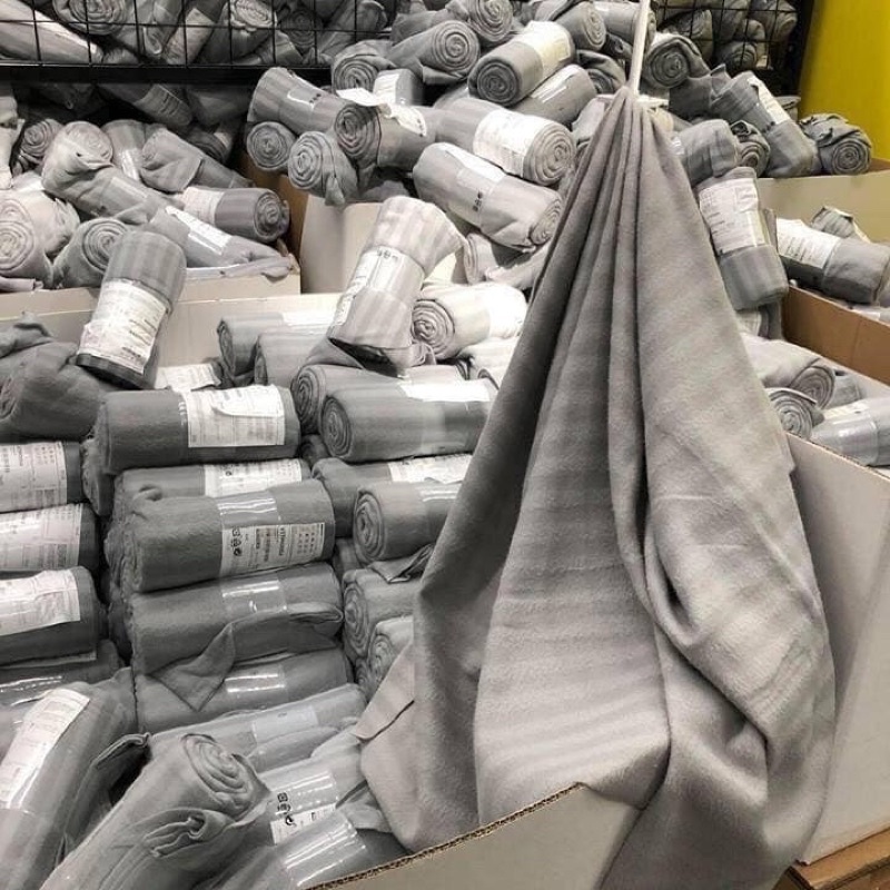 CHĂN IKEA KẺ CỦA THÁI