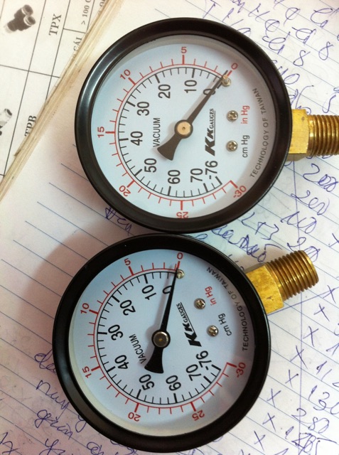 Đồng hồ đo áp suất nước, hơi, khí nén chân đồng phi 63, 100, 40mm