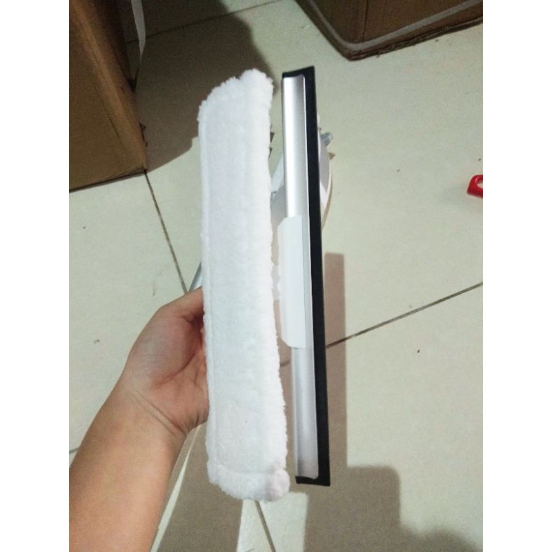 Dụng cụ lau kính thông minh - cây lau kính có bình xịt tự động và bông lau kính