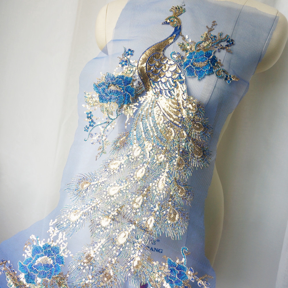 Tấm vải ren thêu hình chim công màu xanh hoàng gia dùng may váy cưới DIY