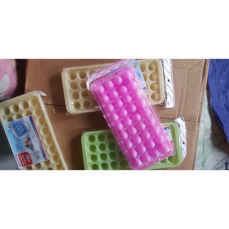 KHAY ĐÁ 36 VIÊN HÌNH CHÓP VĨNH TRƯỜNG.