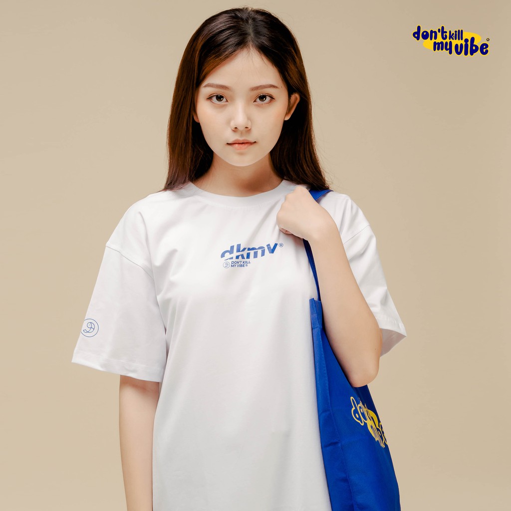 Áo thun nữ basic màu trắng form rộng Don't Kill My Vibe | DKMV White Logo Tee | BigBuy360 - bigbuy360.vn