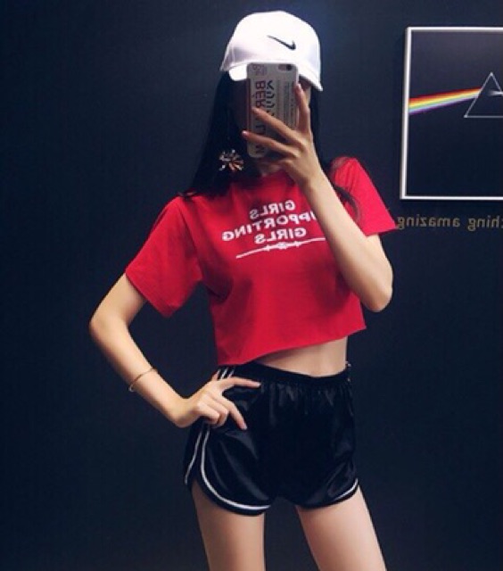 Áo croptop form rộng in chữ H4