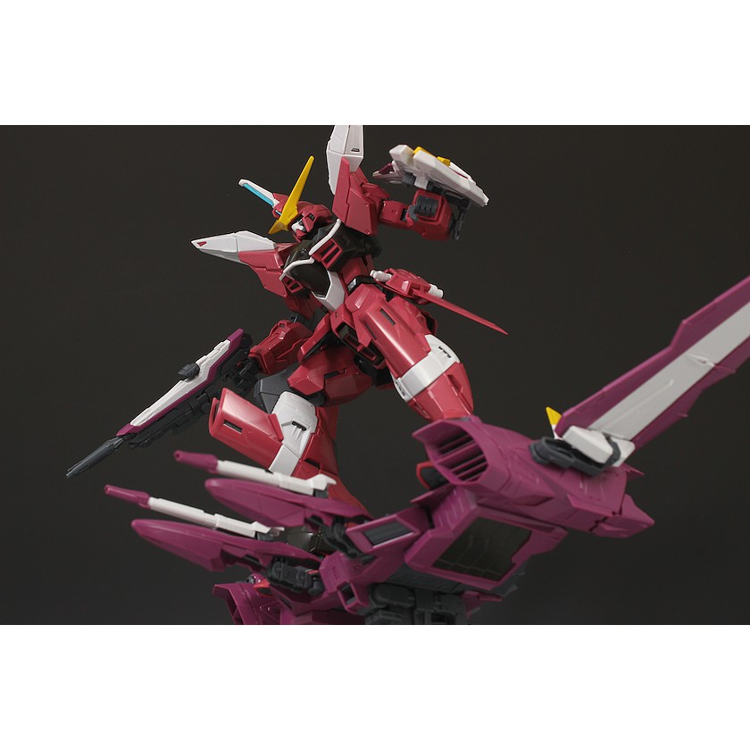Mô hình lắp ráp Bandai MG 1/100 Justice Gundam