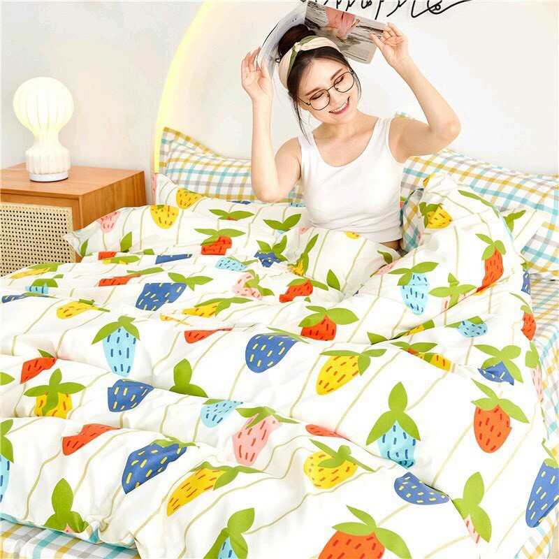 Bộ chăn ga gối drap giường chất cotton poly họa tiết dâu nhiều màu