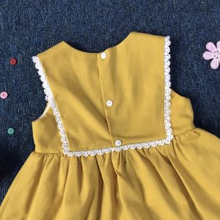 Váy thiết kế June vàng