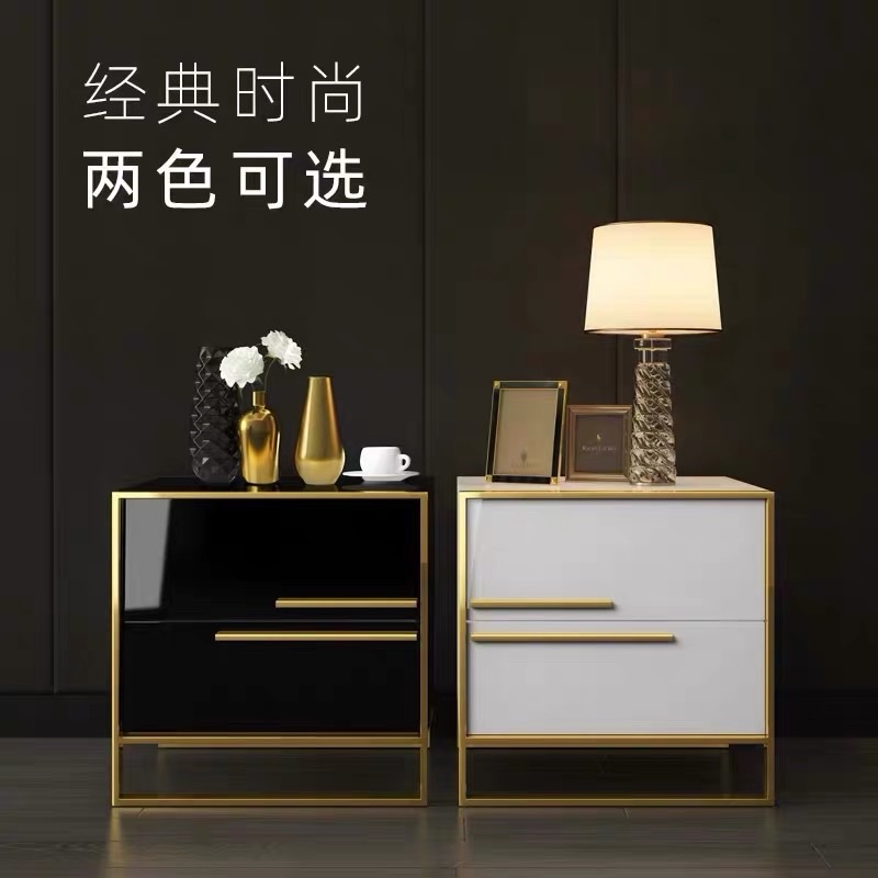 Tap Đầu Giường Khung Chân Inox Vàng Đồng Nhập Khẩu Phong Cách Hiện Đại