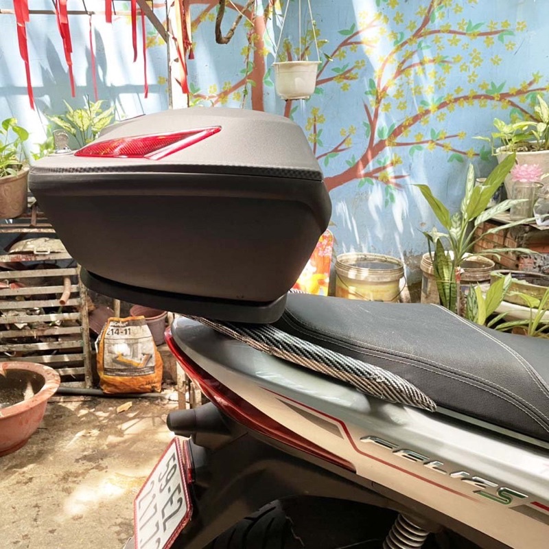 THÙNG SAU XE MÁY MÔ TÔ KIỂU 2022