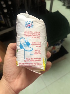 Băng vệ sinh Lisa
