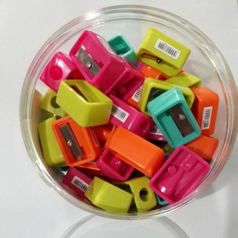 Gọt chì Deli 0594