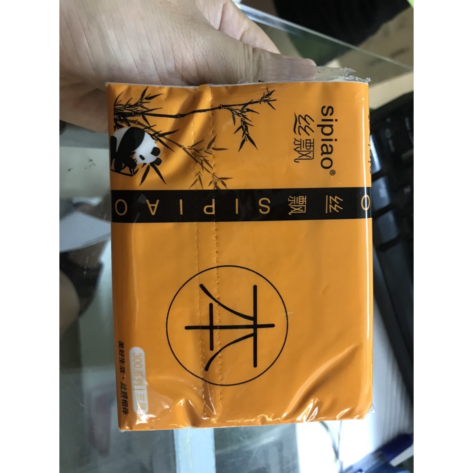 1 Thùng 30 Gói Giấy Ăn Gấu Trúc Hàng Việt Nam. Thùng 30 Gói - Gói 300 Tờ