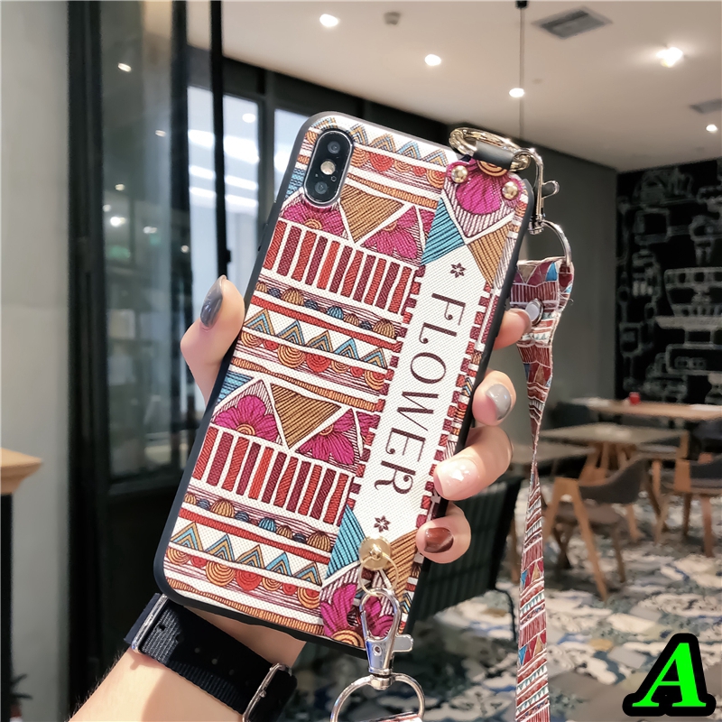 Ốp điện thoại có quai móc tay kiểu họa tiết thổ cẩm cho điện thoại iPhone 6 6s 7 8 Plus X XS / Max XR