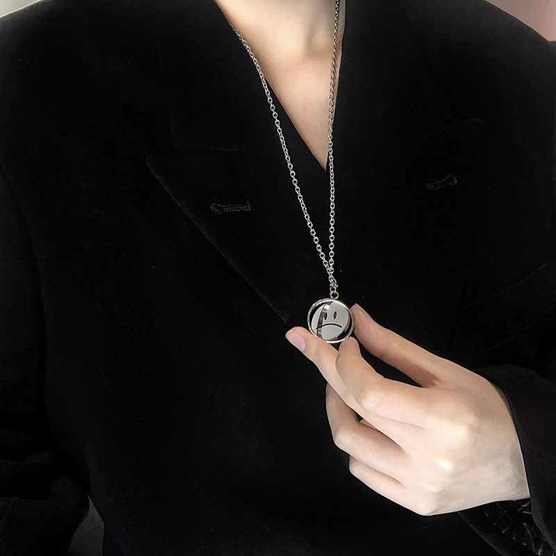 Dây Chuyền Hai Mặt Hình Mặt Cười Xoay Được Thời Trang Hip Hop 22011 ins