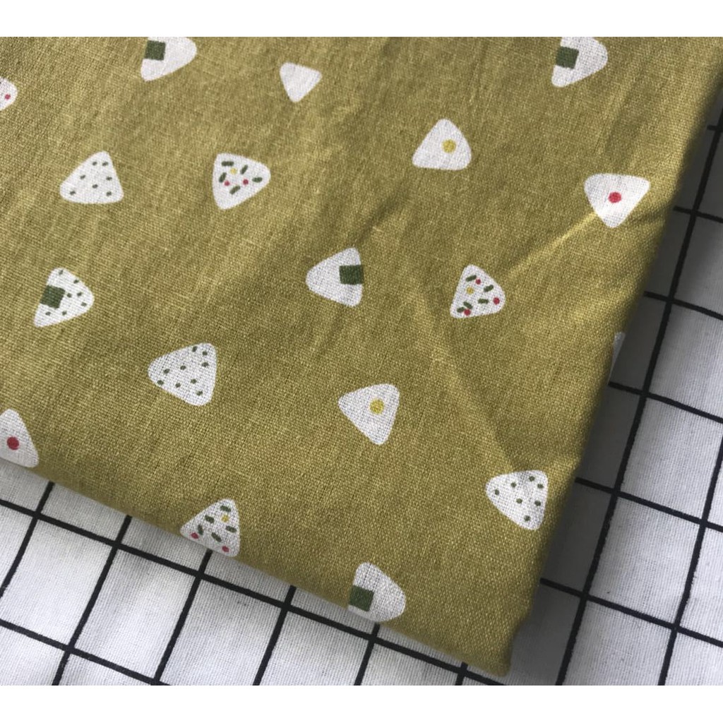Vải linen họa tiết Họa tiết cake trắng nền vàng đất V-C07