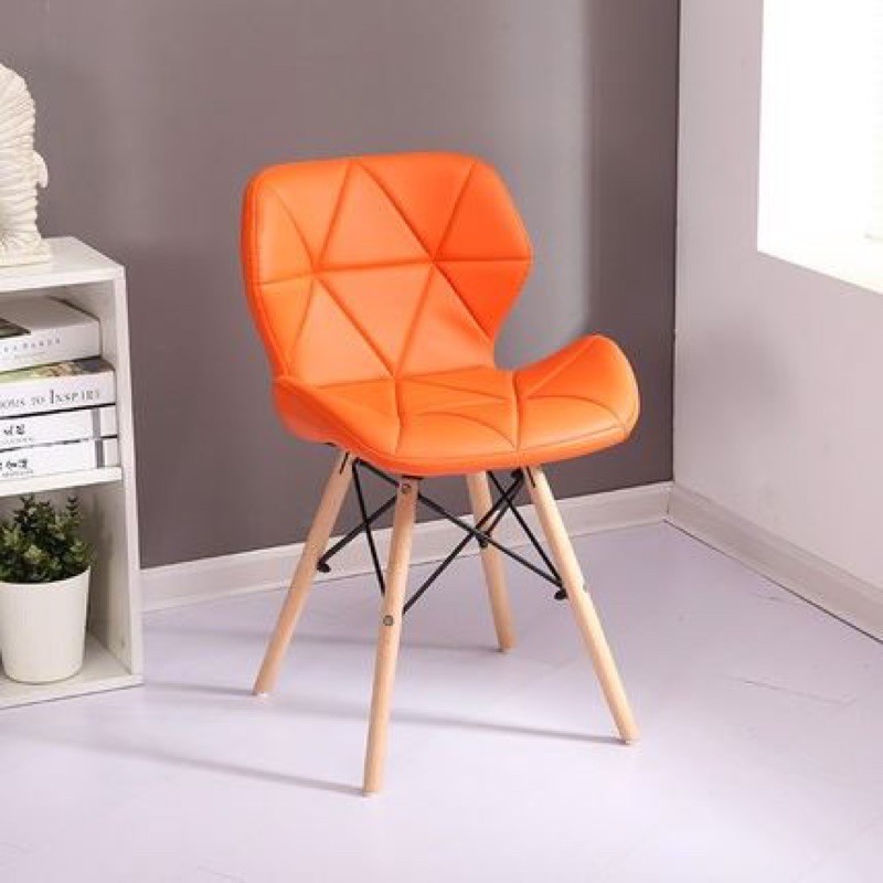 Ghế eames tam giác nhập khẩu (màu cam , màu hồng )