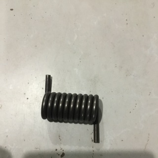 Lò xo thân máy cắt sắt MT240,mt241