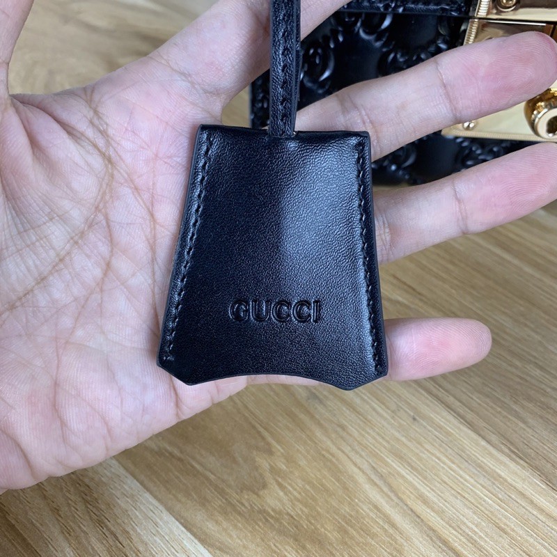 Túi xách Gucci màu đen size 20cm (có sẵn)