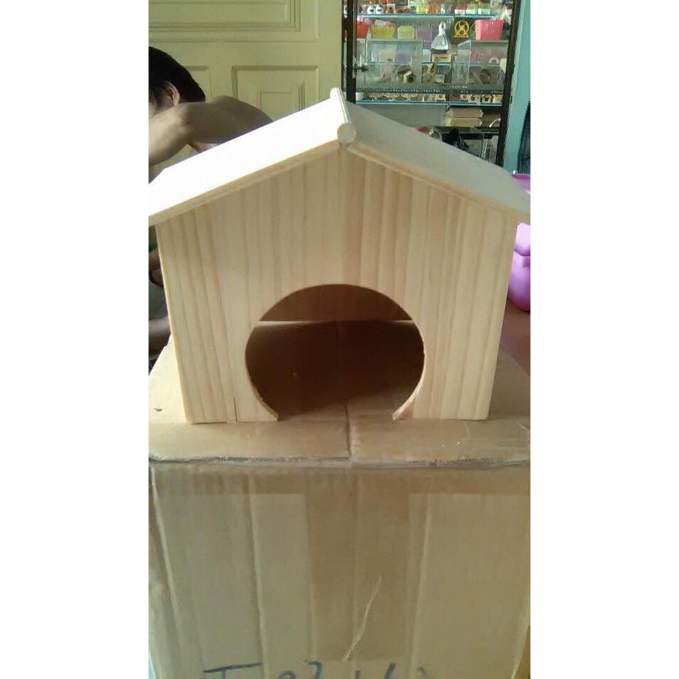 Nhà Ngủ GỖ Thông mini cho hamster hoặc trưng bày .