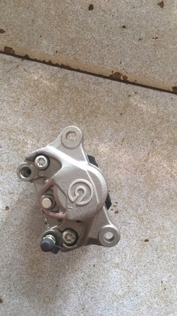 Com bô đĩa KTM , Bas CNC Brembo , Heo bểmbo , 10 con Ốc Gr5 xanh lục bảo