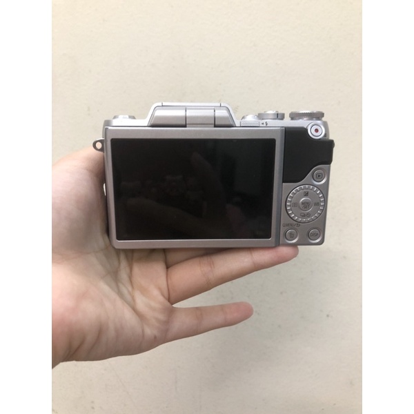 Máy ảnh du lịch panasonic lumix gf8+lens kit 12-32