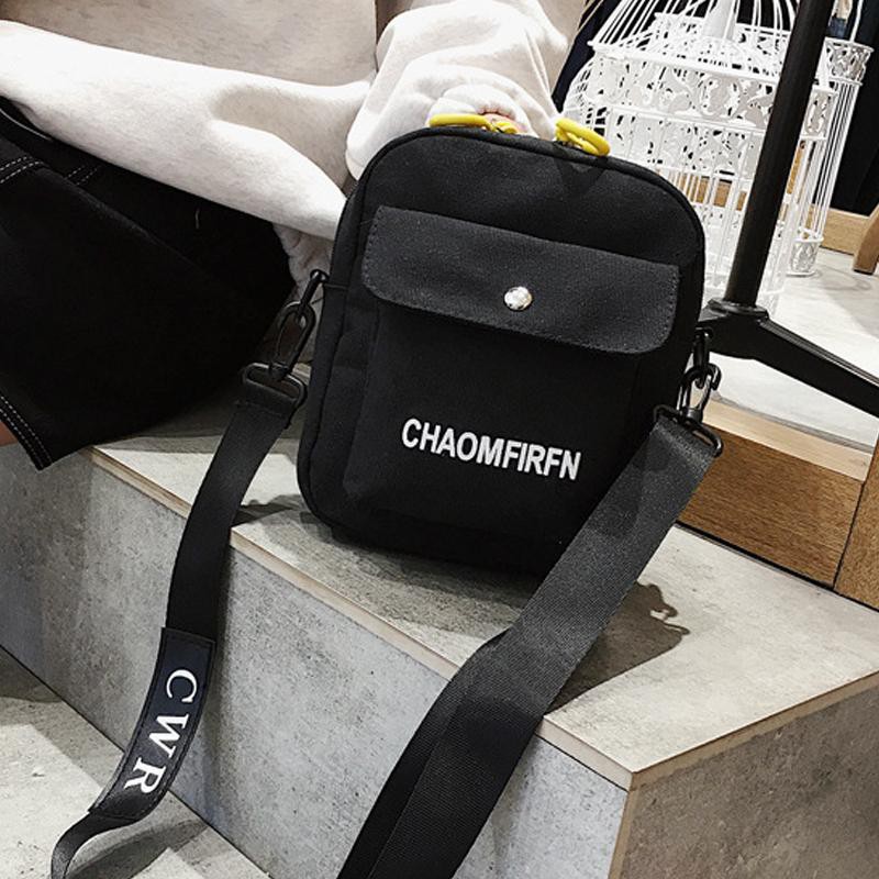 Túi đeo chéo cá tính có lỗ nhỏ để dây tai nghe nhiều ngăn thông dụng - 907