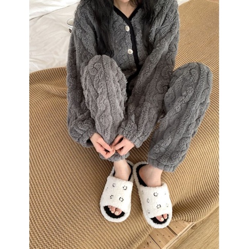 Dép bông mặt icon cười ciuciu.store