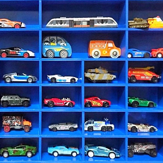 [MUA 2 TẶNG 1 XE] Kệ Trung Trưng Bày Xe Mô Hình Hotwheels, Tomica, Bearbrick 100%