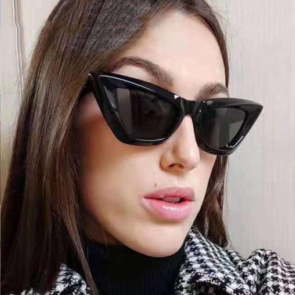 VANES1 Kính Mát Mắt Mèo Tròng Tam Giác Màu Sắc Retro Chống Tia UV400 Cho Nữ