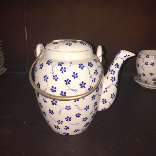 Ấm chè gốm