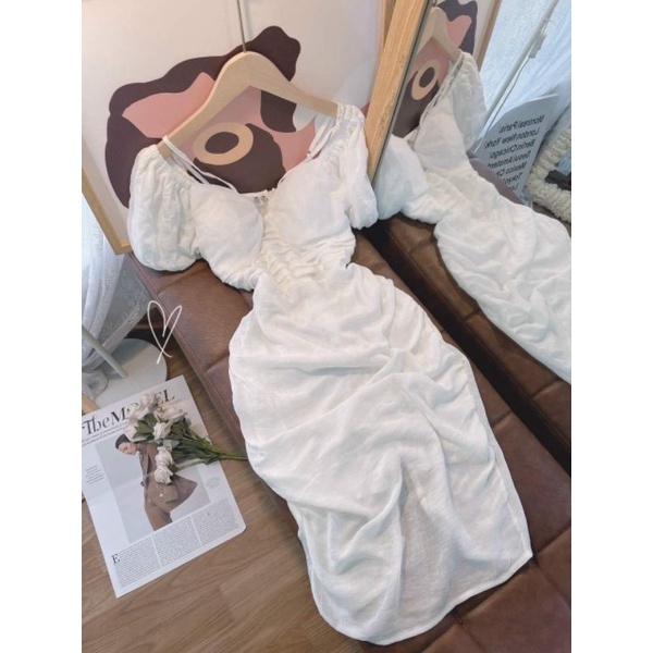 ĐẦM TRẮNG TAY PHỒNG KHOEN NGỰC