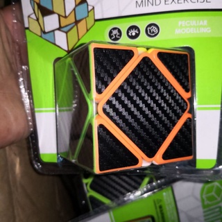 Rubik Skewb 6 mặt dán carbon xoay mượt