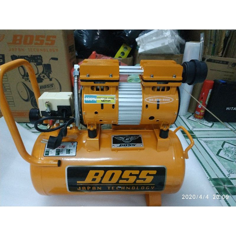 máy nén khí boss 30lit không dầu cực êm .